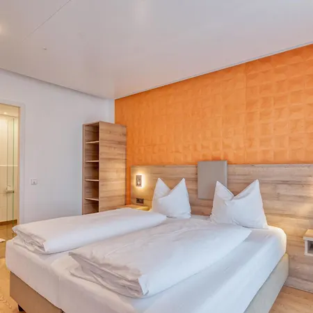 Hotel Westside 3*