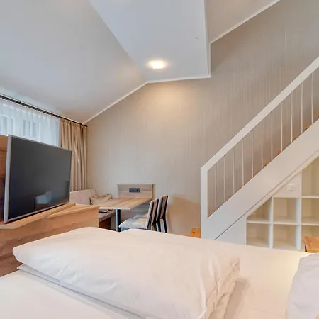 Hotel Westside