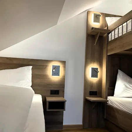 Hotel Westside 3*